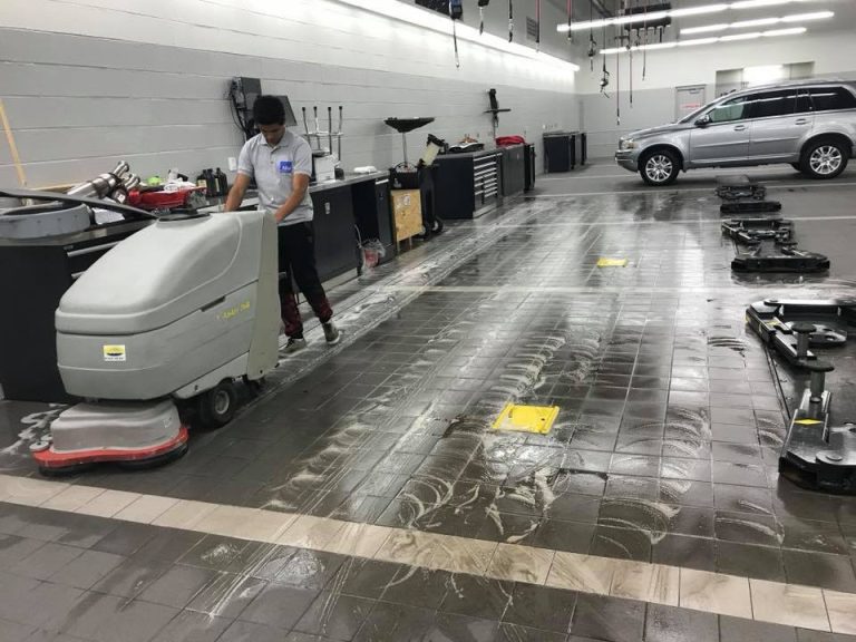 Looking for the Best Car Dealership Cleaning Services?